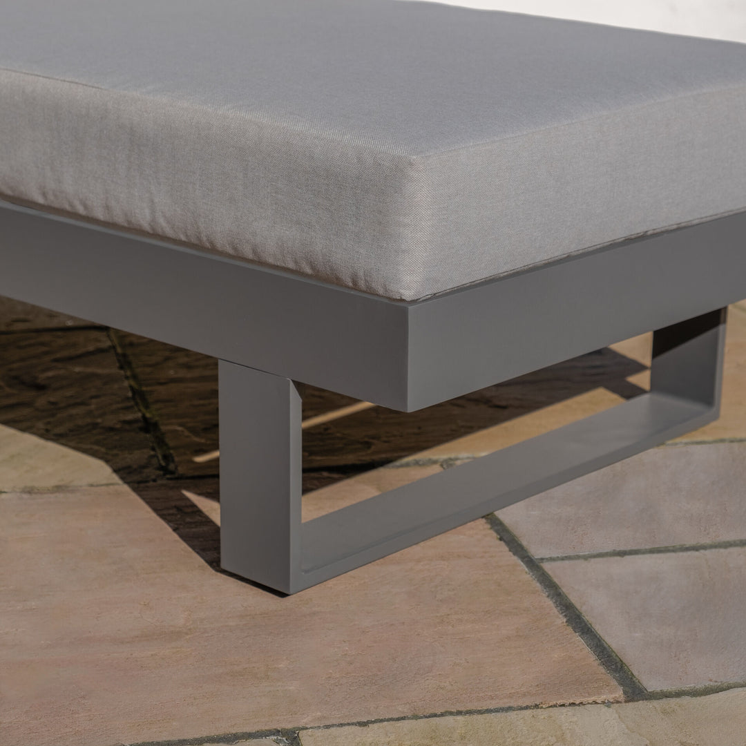 New York Single Sunlounger