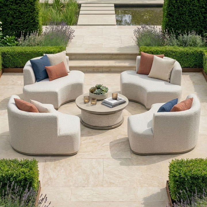 Maze -  Snug Lifestyle Suite with Rising Table
