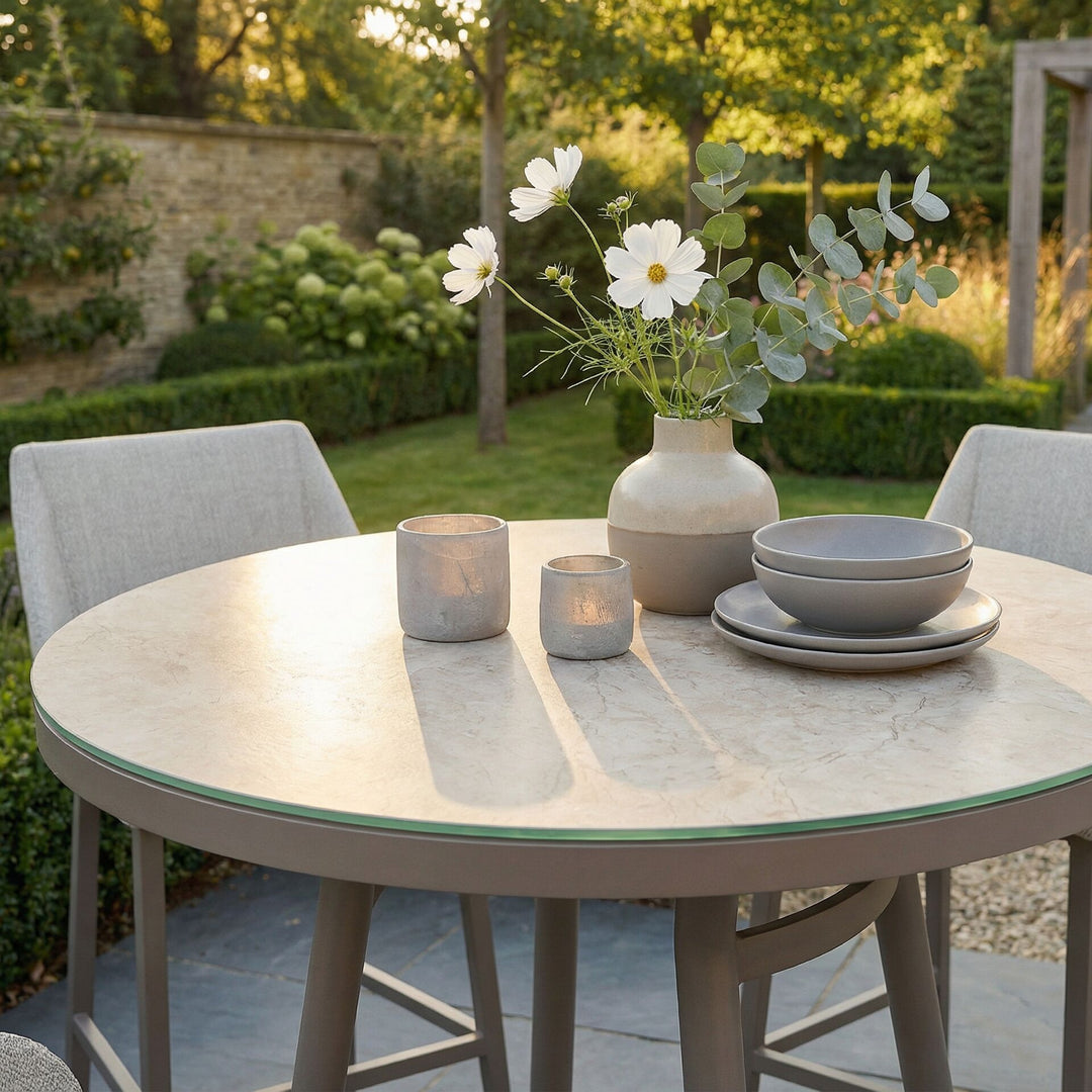 Regal 4 Seat Round Bar Set