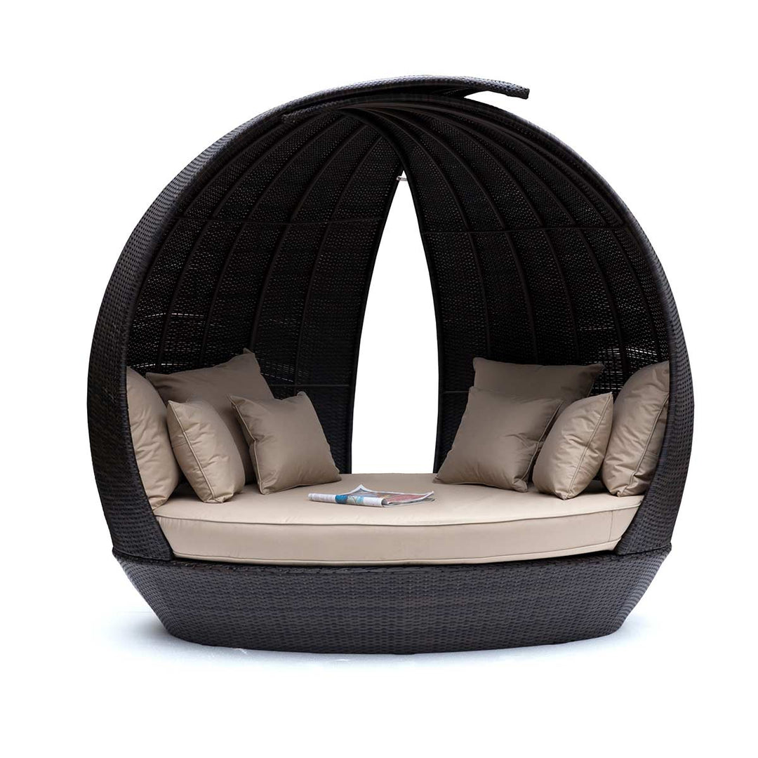 Maze Lotus Daybed Modern Rattan